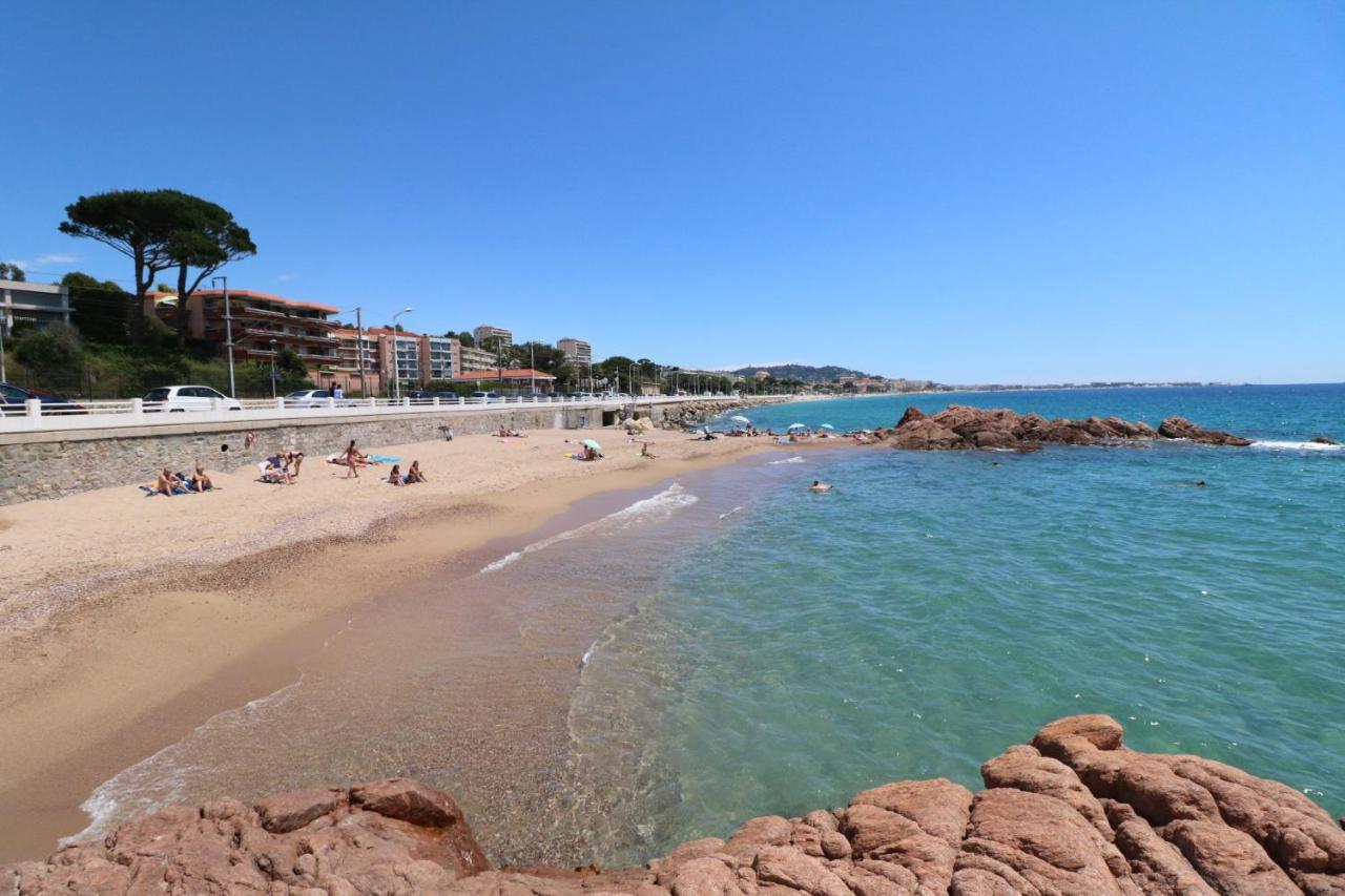 Studio With Beautiful Sea View And Direct Beach Access Apartment Cannes Exterior photo